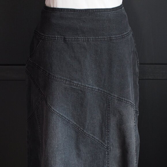 Style 7 | Vintage Denim Charcoal/Black Maxi Skirt - Picture 3 of 5